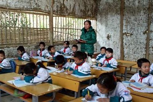 TỪ CHUYỆN 'CHIẾN SĨ GIÁO VIÊN' Ở BÌNH LIÊU