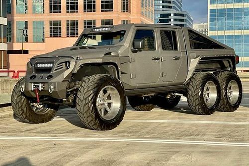 Siêu xế Apocolypse Hellfire 6x6 chào bán 4,6 tỷ đồng, 'quái vật khó thuần'