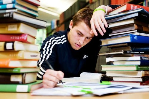 Tử vong chỉ vì bỏ thi giữa kỳ: Đừng để kỳ vọng giết chết tương lai con trẻ!