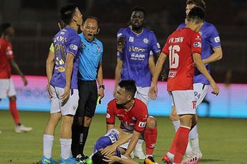 Tiền vệ Hải Huy: 'Tôi tin Hoàng Thịnh không ác ý, triệt hạ Hùng Dũng'