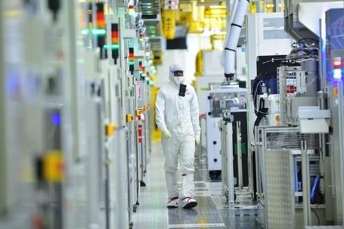 Intel đầu tư 20 tỷ USD xây dựng các nhà máy sản xuất chip mới