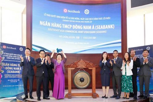 Cổ phiếu SSB của SeABank tăng kịch trần trong phiên chào sàn HoSE
