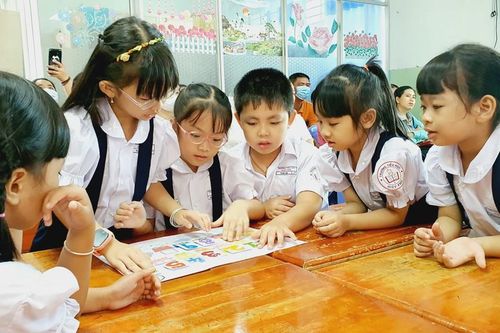 Tiếp tục áp dụng phương pháp học tiếng Anh tích hợp vào chương trình