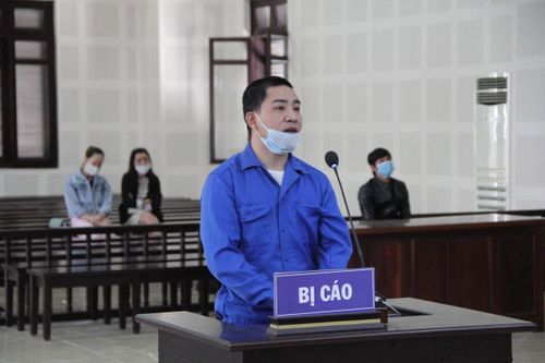 Lĩnh 8 năm tù vì giải quyết mâu thuẫn bằng dao