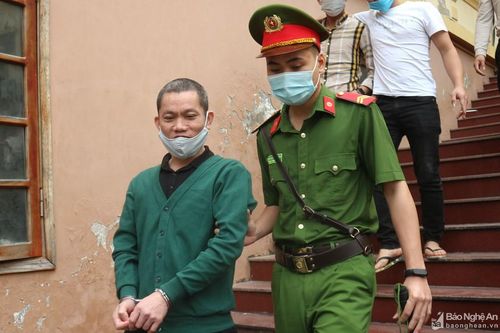 Trả giá bằng án tù vô thời hạn vì nhận thùng hàng bí mật