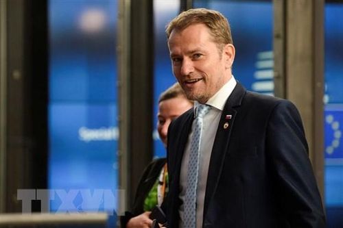 Bộ trưởng thứ 6 trong Chính phủ Slovakia từ chức