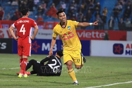 Hoàng Anh Gia Lai, Hà Nội có màn leo dốc ấn tượng