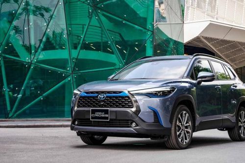 Toyota Corolla Cross hybrid đạt doanh số bất ngờ tại Việt Nam