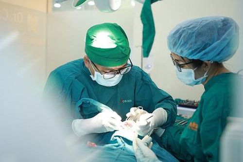 Người đàn ông định tìm đến cái chết sau khi bỏ 300 triệu đồng làm răng sứ
