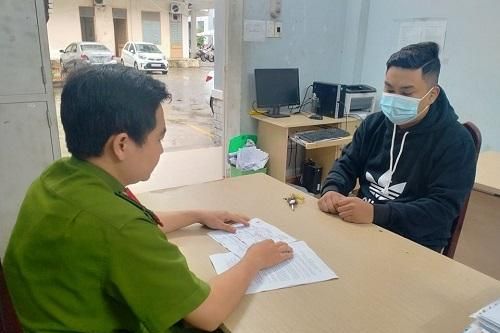 Đà Nẵng: Nam thanh niên bán điện thoại sau đó báo công an bị cướp