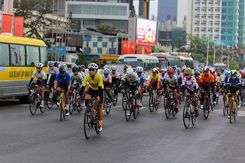 Giải xe đạp nữ Bình Dương tranh Cúp BIWASE 2021: Xuất phát chặng 6 lộ trình Nha Trang - Phan Rang