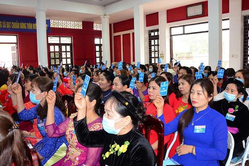 Hội LHPN tỉnh chỉ đạo rút kinh nghiệm sau đại hội điểm cấp cơ sở