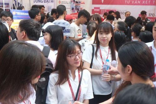 Lệ phí tuyển sinh đại học 2021 dự kiến sẽ giảm so với năm trước