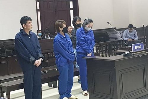 Ổ nhóm đánh cắp 'sổ đỏ' rồi biến hóa chiếm đoạt tiền ngân hàng