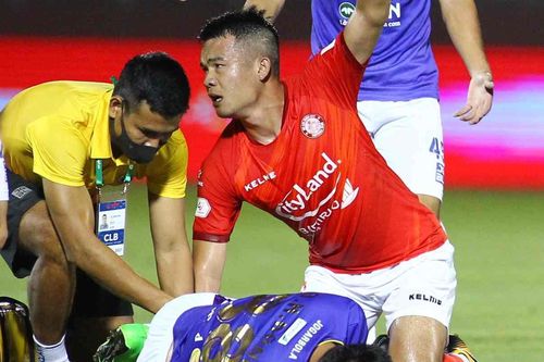 HLV CLB TP.HCM: 'Án phạt Hoàng Thịnh quá nặng'