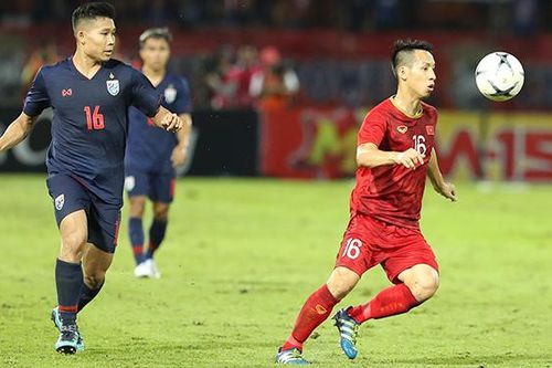 HLV Park Hang Seo đau đầu với 'bài toán Hùng Dũng'