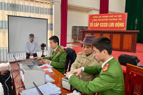 Hà Nội: Hơn 1 triệu người dân đã hoàn thành hồ sơ cấp CCCD mới