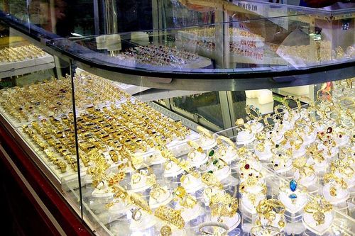 Chủ tiệm vàng trình báo mất trộm 22 lượng vàng