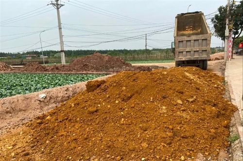 Nhức nhối khai thác, sử dụng 'đất lậu' ở Hà Nội