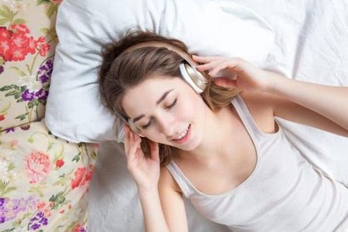 6 tác dụng để bạn nghĩ đến việc nghe nhạc ngay khi thức dậy