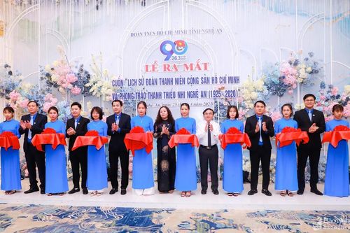 Ra mắt cuốn 'Lịch sử Đoàn Thanh niên Cộng sản Hồ Chí Minh và phong trào thanh thiếu nhi Nghệ An'