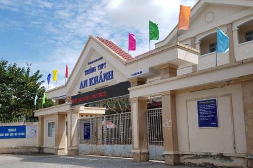 Bị nhóm bạn bỏ chất lạ vào miệng, nam sinh lớp 10 ở Cần Thơ nhập viện cấp cứu