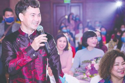 NSƯT Xuân Bắc: 'Phụ nữ hạnh phúc bao nhiêu thì đàn ông được lợi bấy nhiêu'