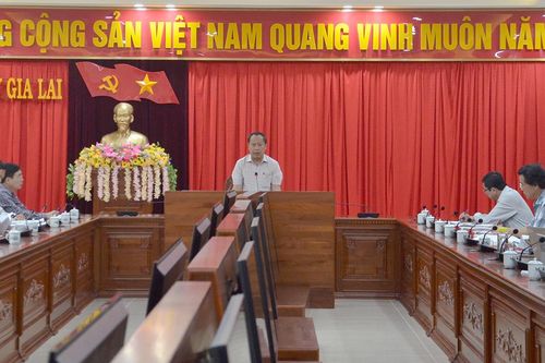 Phó Bí thư Thường trực Tỉnh ủy Châu Ngọc Tuấn: Khẩn trương hoàn thiện dự thảo Nghị quyết về công tác cán bộ