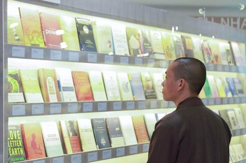 Đổi ngày mở cửa triển lãm sách và thư pháp của Thiền sư Thích Nhất Hạnh