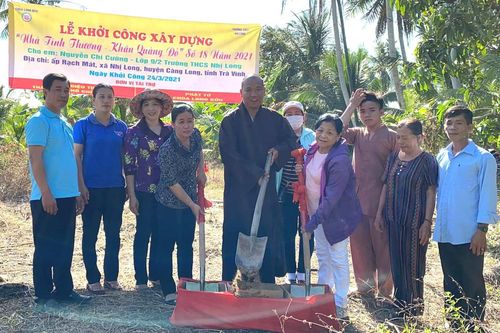 Khởi công xây dựng nhà tình thương 'Khăn quàng đỏ' số 18