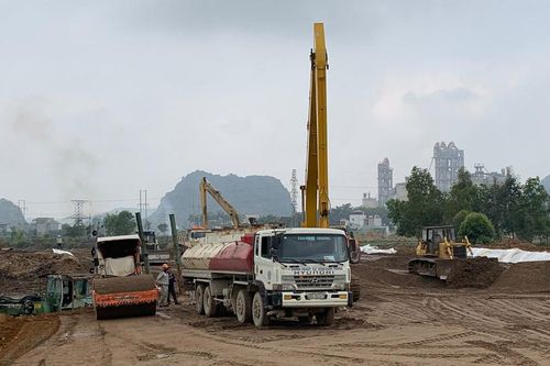 Cần xử lý hiện tượng đầu cơ vật liệu phục vụ thi công cao tốc Bắc - Nam