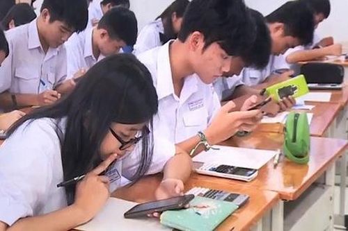 Kiến nghị sửa đổi quy định cấm học sinh sử dụng điện thoại trong lớp