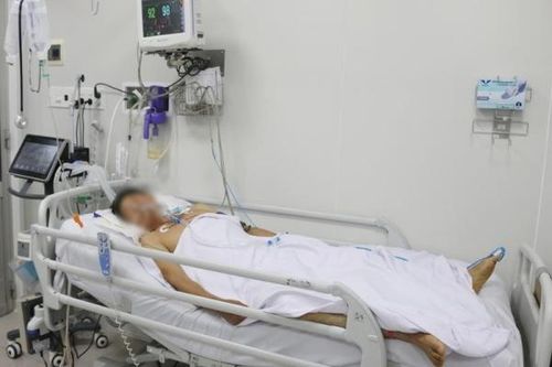 Chùm ca bệnh nguy kịch nghi do ngộ độc thực phẩm patê chay
