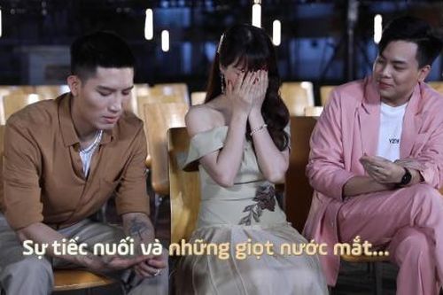 Hòa Minzy khóc nức nở vì tiếc nuối khi 'Xuân Hạ Thu Đông Rồi Lại Xuân' mùa 1 khép lại