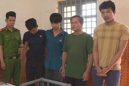 Khởi tố nhóm tấn công thượng úy công an