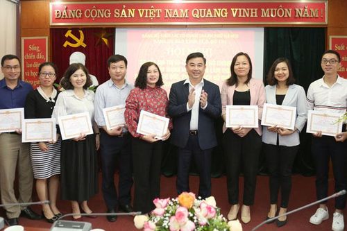 Đảng ủy báo Kinh tế & Đô thị: Thiết thực, sáng tạo học tập và làm theo tấm gương đạo đức Hồ Chí Minh