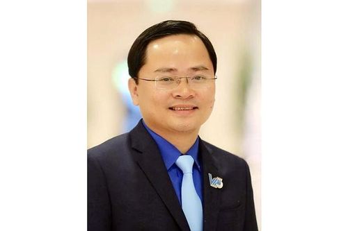 Xây dựng, tổ chức các phong trào hành động thể hiện khát vọng của thanh niên