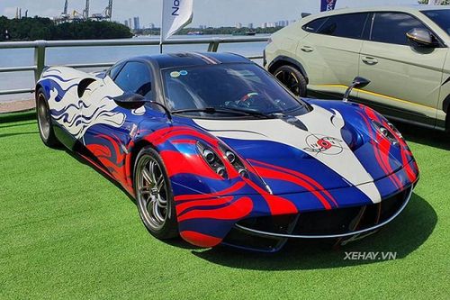 Pagani Huayra hơn 80 tỷ của Minh nhựa 'show hàng' ở Sài Gòn