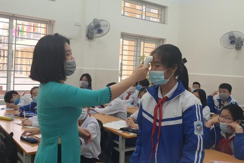 Hàng nghìn học sinh Hải Phòng khẩn cấp nghỉ học để truy vết phòng dịch CoVid-19