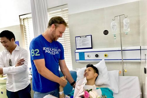 Hùng Dũng sẽ ra viện trong 1 - 2 ngày tới, bắt đầu lộ trình tập hồi phục