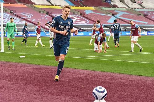 CLB Real Madrid vẫn muốn giữ chân Martin Odegaard ở lại