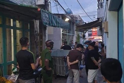 Cháu đâm chết cậu họ sau khi cãi nhau với vợ