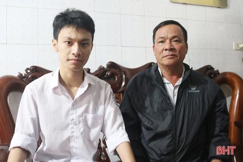 Nam sinh trường làng Hà Tĩnh 'bật mí' hành trình giành giải Nhất môn Toán tỉnh lớp 11