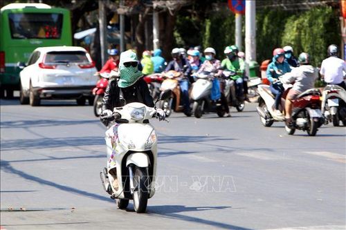 Chỉ số tia cực tím từ Trung Trung Bộ đến Nam Bộ có nguy cơ gây hại rất cao