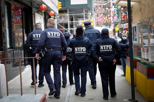 Thành phố New York điều đội cảnh sát ngầm gốc Á dẹp nạn bài ngoại