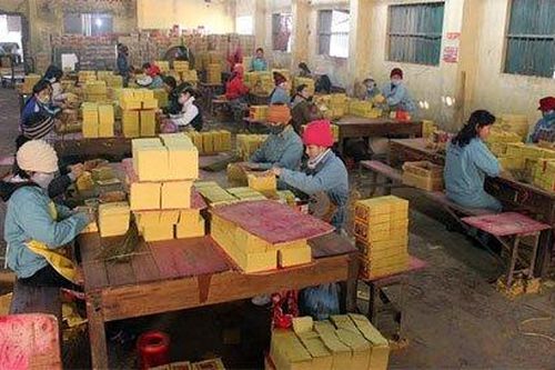 'Nghề độc' trên sàn chứng khoán: Bán vàng mã, thu lợi hàng chục tỷ đồng