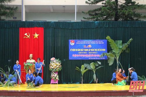 Thiết thực Hội thi Bí thư chi đoàn giỏi Trường THPT Sầm Sơn 2021