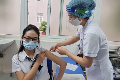 Hơn 42.000 người đã tiêm vaccine Covid-19 AstraZeneca