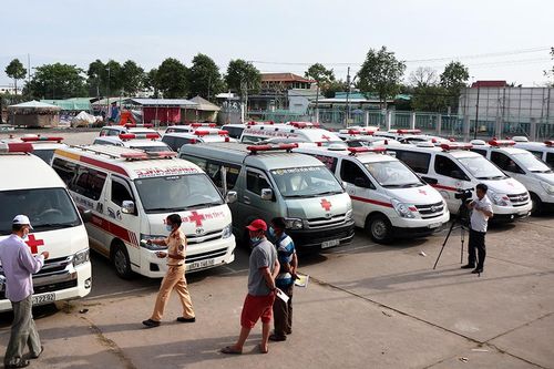 An Giang: Thẩm định xe chuyển bệnh miễn phí tại huyện Phú Tân
