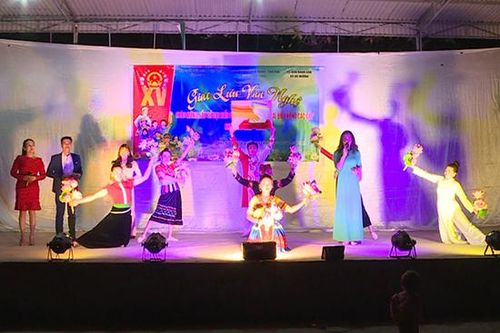 Giao lưu văn nghệ chào mừng cuộc bầu cử đại biểu Quốc hội và đại biểu HĐND các cấp nhiệm kỳ 2021- 2026